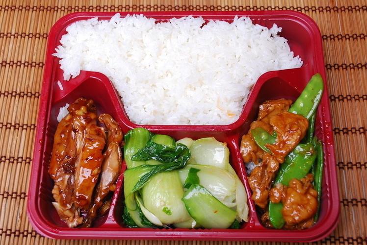 餐飲服務 產品描述品牌:藍潮 型號:食堂管理專家 從事:食堂承包飯堂