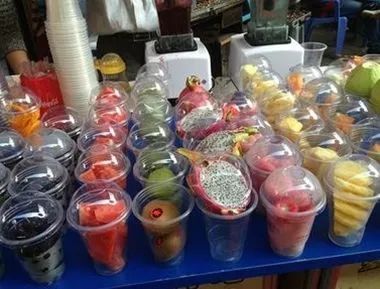 甘肅餐飲服務食品安全有新規(guī)了 包括外賣配送 現(xiàn)榨果蔬.....